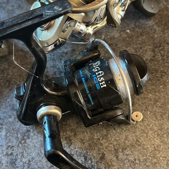 Sold as an entire set -Assorted fishing reels -for freshwater fishing. All work - Picture 4 of 6